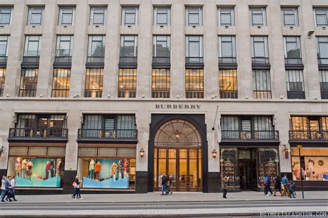 Burberry uk store